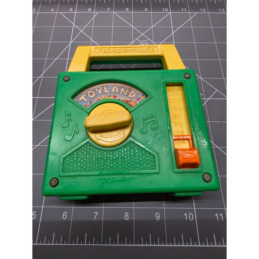Vintage Fisher-Price Toyland Musical Radio 795 Wind Up Toy 1980 Green Yellow